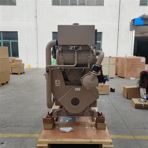 Kta19 Series 447kw 600hp 1800rpm Water Cooled Marine Diesel Engine