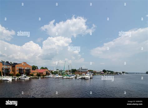 waterfront scenes in washington north carolina Stock Photo - Alamy