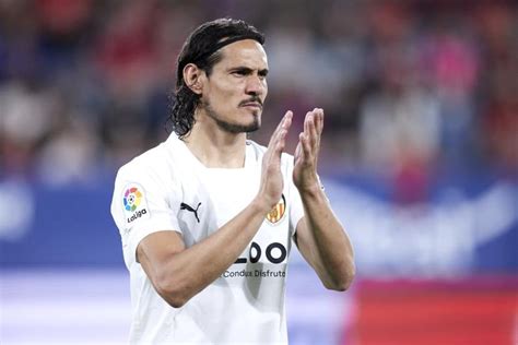 Club Football on Twitter Edinson Cavani a reçu des offres venant