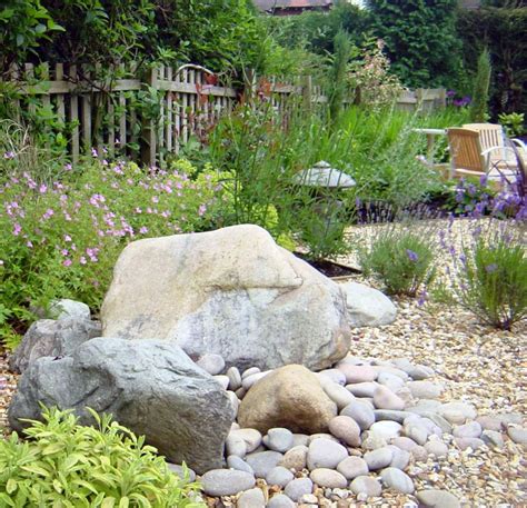 30+ Landscaping With Large Rocks Ideas