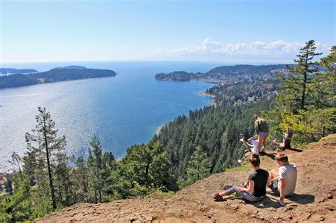 10 Best Destinations for a Late Summer Trip in Canada - Where to Catch ...