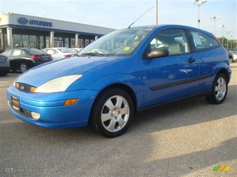 Malibu Blue Metallic Ford Focus Zx Coupe Photo