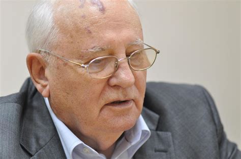 Deceleration Nobel Peace Laureate Gorbachev Calls for De-Escalation