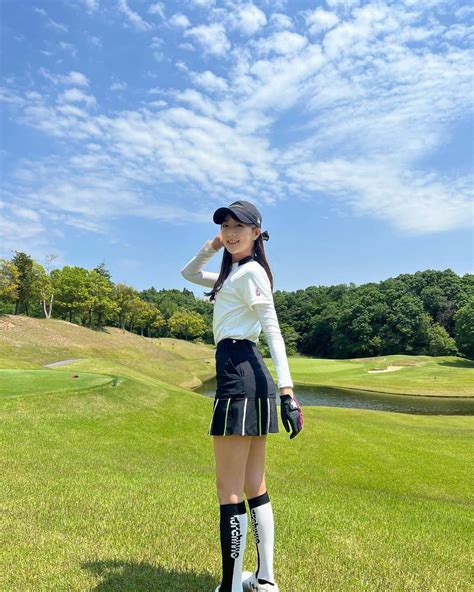 佐々木もよこさんのインスタグラム写真 佐々木もよこinstagram「久々にラウンドに行けました😍⛳️ もう何度も雨で涙の中止が連続し