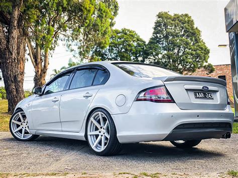 Ford Falcon FG Silver Vertini Dynasty Wheel Front