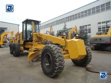 Earthmoving Leveler Road Construction Motor Road Grader With Front