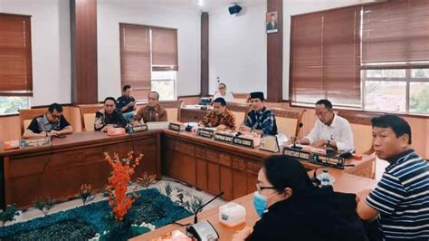 Komisi I DPRD Batam Jadwal Ulang RDPU Pengawasan Dan Penindakan Rokok