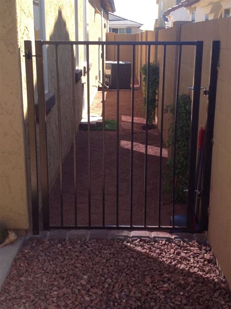 20+ Outdoor Dog Fence With Gate - HOMYHOMEE