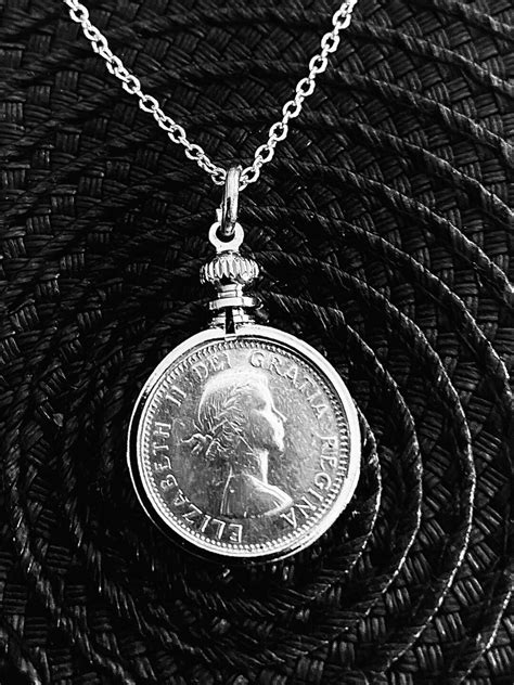 Queen Elizabeth II Coin Pendant - Etsy