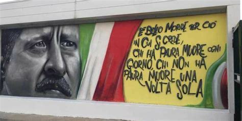 Corigliano Rossano Sfregiato Il Murale Dedicato A Borsellino