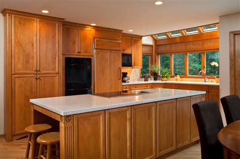 Kitchen design: induction cooktop island | Teakwood Builders