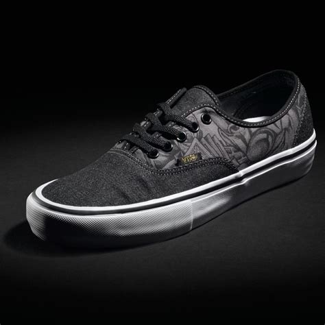 Vans Syndicate X Mr Cartoon Authentic S 029 Retro‏ Wave®