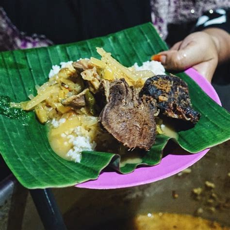 Pergi Ke Jombang Jangan Lewatkan 4 Warung Nasi Kikil Terpopuler Ini