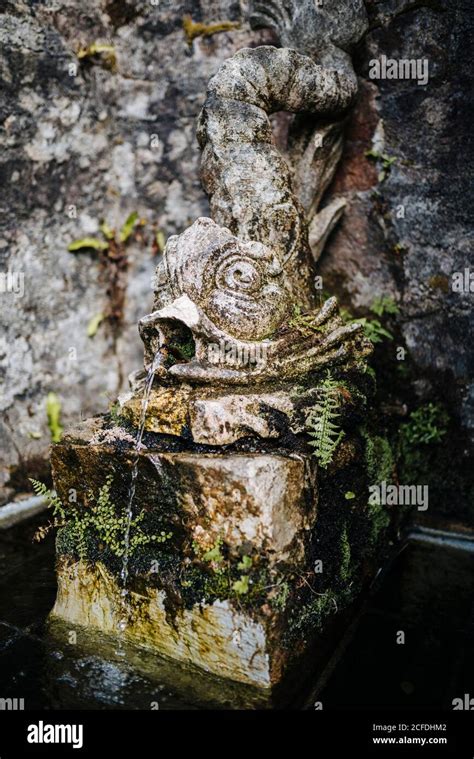 Fountain in the gardens of glenveagh castle hi-res stock photography ...