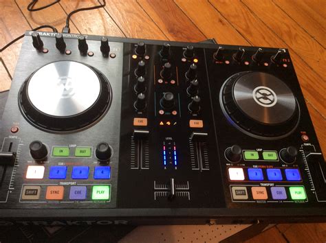 Traktor Kontrol S2 Mk2 Native Instruments Audiofanzine