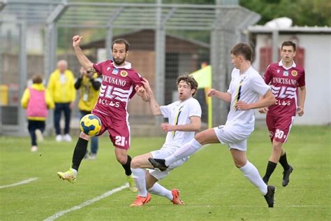 Calcio Eccellenza Figline Livorno 0 0 Finisce Senza Reti La Sfida Playoff