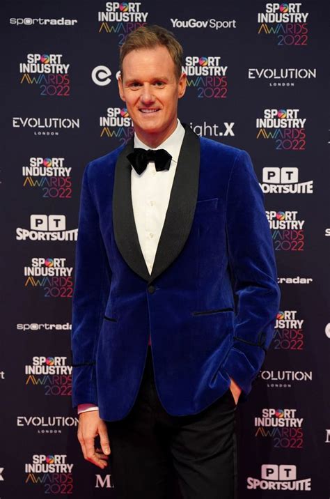 Strictlys Dan Walker Takes Swipe At Phil And Holly Amid Queue Jumping