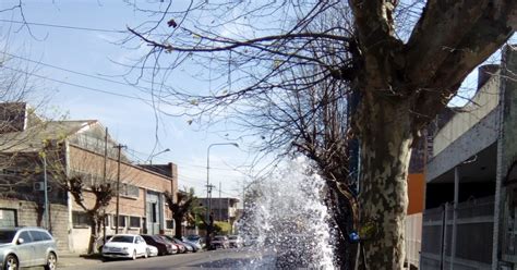 ESCAPE DE AGUA EN QUILMES OESTE BERNALES