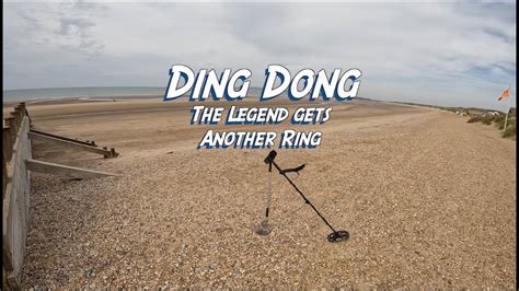 40 Metal Detecting Along Camber Sands With The Nokta Makro Legend