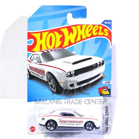 Jual Hot Wheels 18 Dodge Challenger Srt Demon White M 2022 Shopee Indonesia