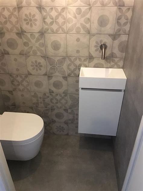 Toiletrenovatie Met Vtwonen Tegels Voor De Vloer En Zijwanden Is De