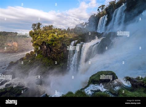 Iguacu river hi-res stock photography and images - Alamy