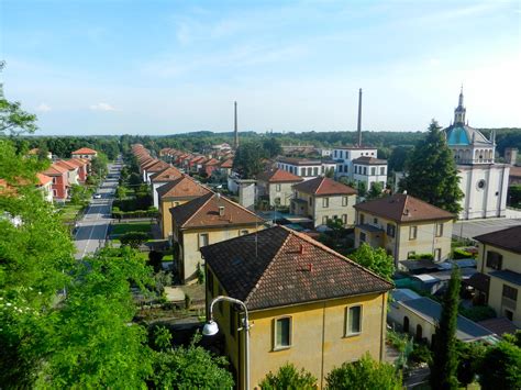 Un Villaggio Per Vivere E Lavorare Crespi DAdda Modello Di