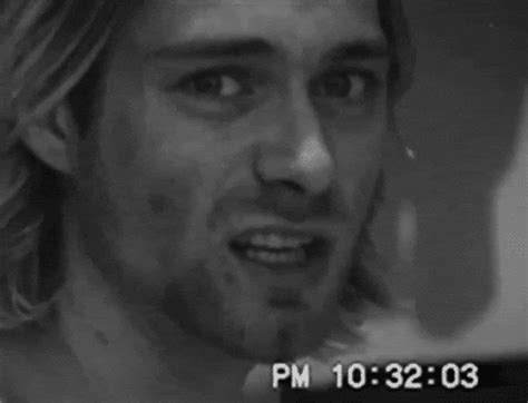 Kurt Cobain Smile GIF - Find & Share on GIPHY