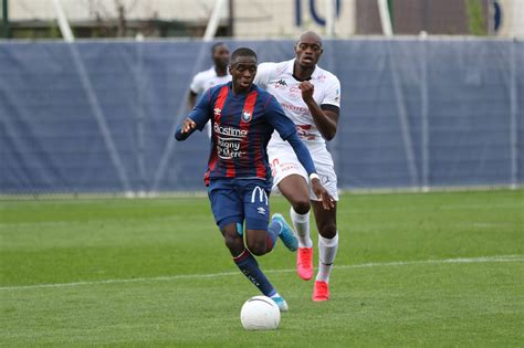 VIDÉO Godson Kyeremeh prêté par Caen inscrit un superbe but avec Annecy