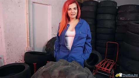 Slutty Blonde Dolly Shows Off Her Yummy Plump Pussy And Juicy Ass