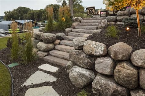 Boulder Retaining Wall Minnetonka Lake House Landscape Classique