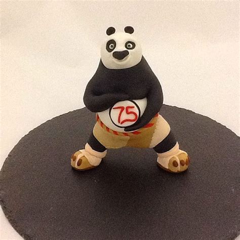 Kung Fu Panda Modelado En Fondant Para Una Tarta De Cumplea Os A Os