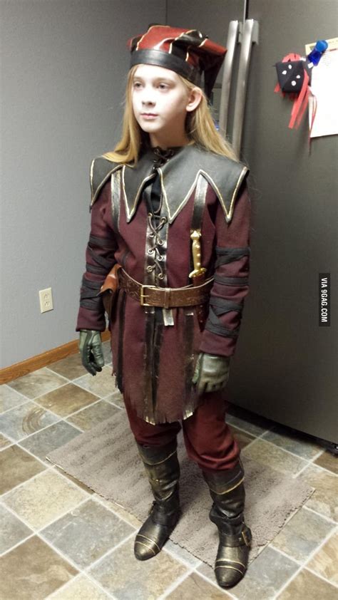 A girl as Cicero this Halloween - Cosplay | Skyrim cosplay, Skyrim ...