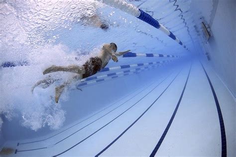 5 Common Swimming Injuries