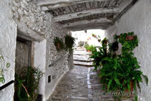 La Alpujarra Granadina Y Sus Tres Joyas Empaquetadas En El Espacio