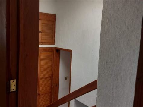 Venta Casa En Jardines Del Moral Le N Eb Dg S Icasas Mx