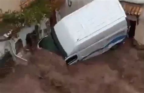 Vídeo Las lluvias torrenciales causan estragos en Albacete riadas y