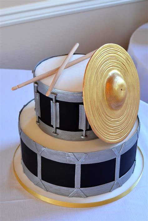 Honey Crumb Cake Studio Drums Drum Cakes Drum Birthday Cakes