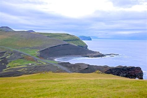 Isla Heimaey Del Archipiélago Vestmannaeyjar Islandia Foto Premium