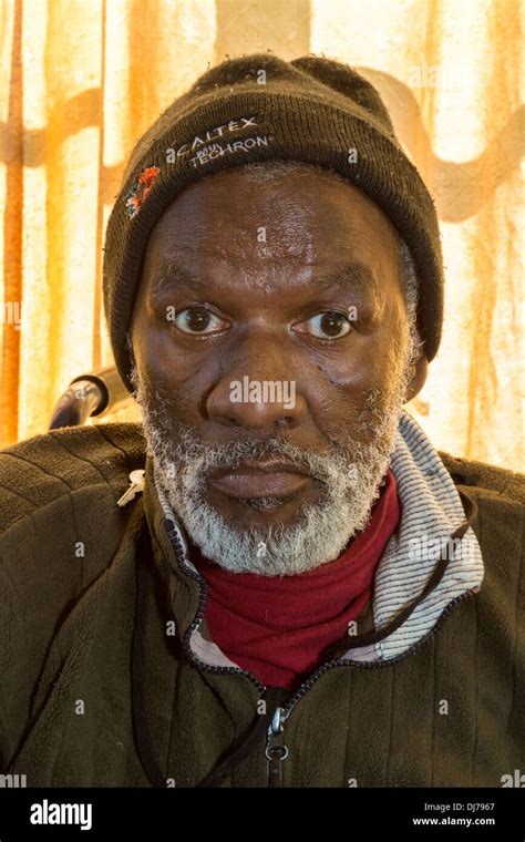 Xhosa old man portrait hi-res stock photography and images - Alamy