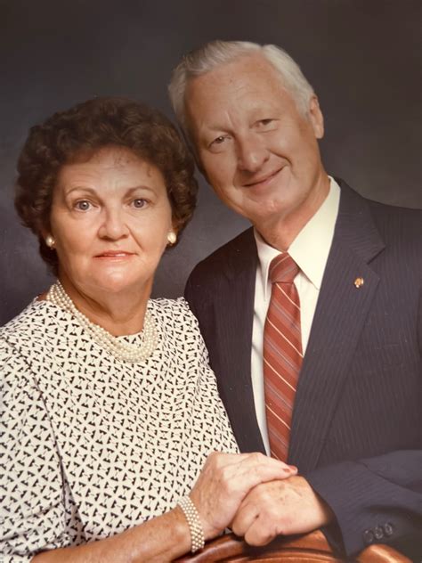 Singleton Funeral Service: Support and Obituary Information 24