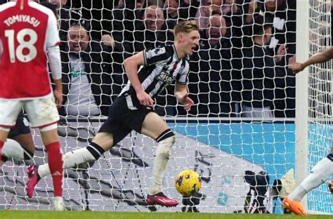 Newcastle Star Anthony Gordons Winner Hands Arsenal Their First Defeat