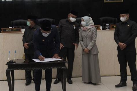 Jawa Barat Daerah Pertama Di Indonesia Miliki Perda Pesantren