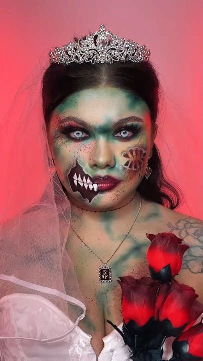 Hot Sexy Lois Michella Bikini Pics