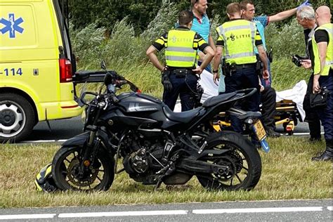 Motorrijder Gaat Tijdens Les Onderuit En Raakt Gewond