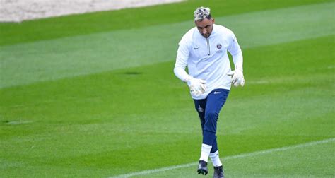 PSG Keylor Navas vers un départ en Arabie Saoudite