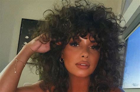 Fs1s Joy Taylor Shares Swimsuit Photo Of Sunny Sunday — Celebwell