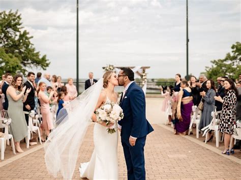 13 Lake Michigan Wedding Venues For A Waterside Event