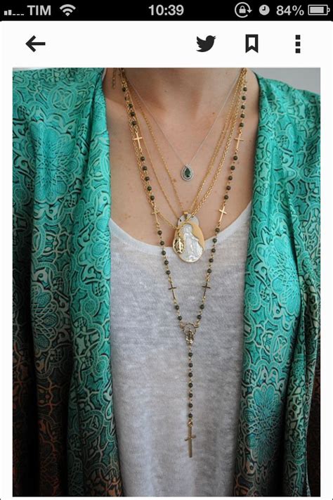 Garotas estúpidas Jewelry inspiration Long necklace Layered necklaces