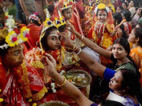 Navratri Kanya Pujan Muhurat And Time 2021 Ashtami Navami Kanya Pujan Shubh Muhurat Navratri